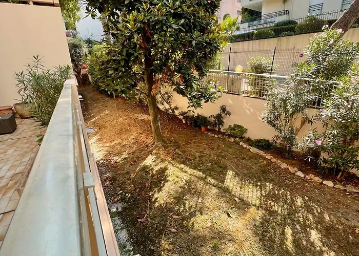 Avec Piscine